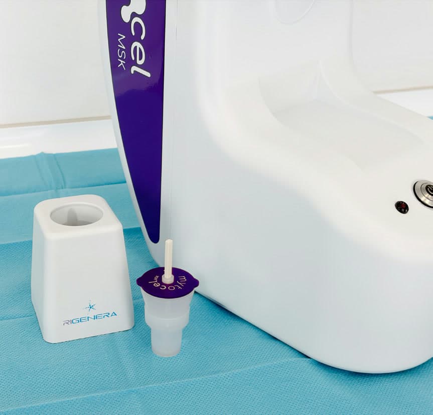 The Mytocel MSK processing unit, a single-use cartridge and its stand on a sterile drape